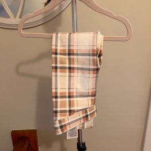 Size 3 T Janie and Jack plaid leggings. These pants were worn once. EUC